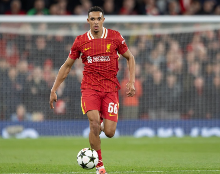 阿诺德复出引热议:国家德比首发存疑,<a href='https://www.www.nairuan.cn/news/tag/286.html' style='color: blue;'>皇马</a>未来布局待考