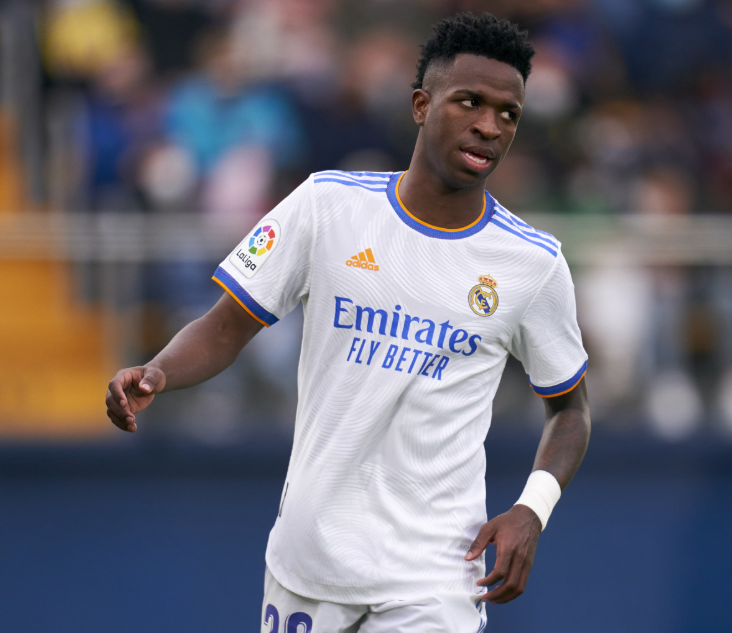 皇马德比胜<a href='https://www.www.nairuan.cn/news/tag/258.html' style='color: blue;'>巴萨</a>后维尼修斯言行引纪律争议