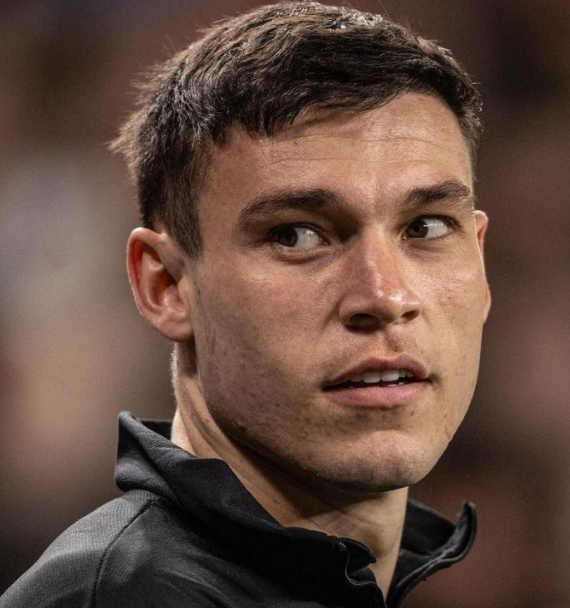 加拉塔萨雷冬窗引援聚焦：曼联中场乌加特成目标