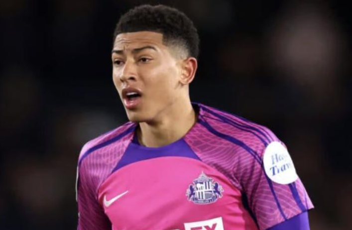 曼联租借传闻下贝林厄姆在<a href='/news/tag/959.html' style='color: blue;'>多特蒙德</a>的困境与走向