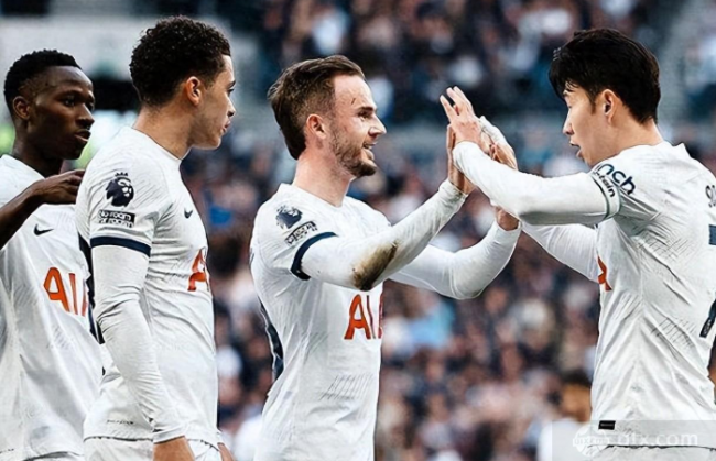 热刺欧冠征途：逆风中绽放的北伦敦之光