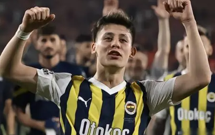 皇马西甲大捷后迎欧冠<a href='https://www.www.nairuan.cn/news/tag/1129453.html' style='color: blue;'>挑战</a>:居莱尔伤势无碍,琼阿梅尼获休整