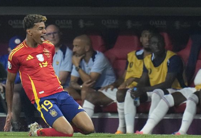 伊涅斯塔谈巴萨现状、球员成长与教练规划