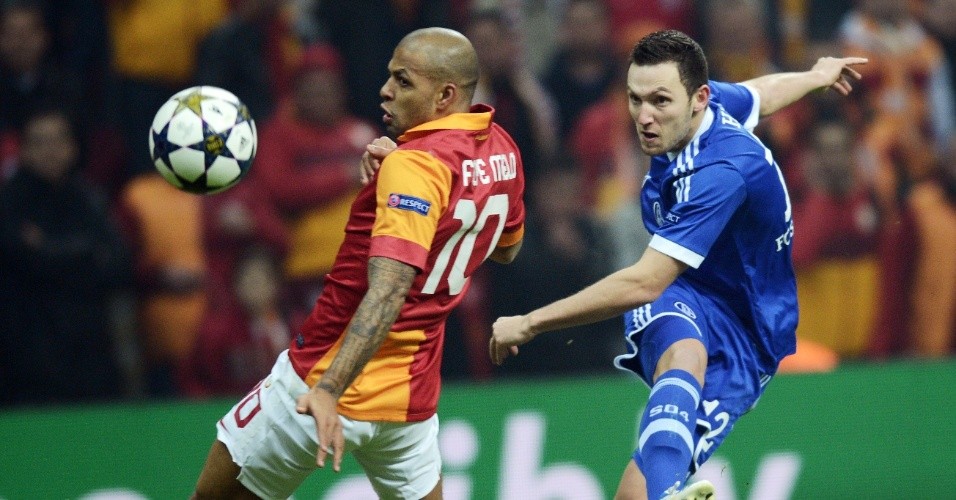 传控狂潮VS铁血反击,阿贾克斯主场誓守三分