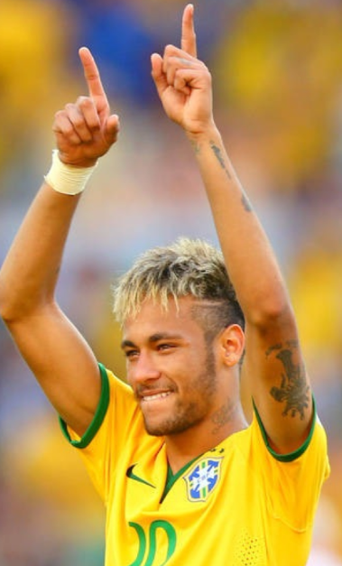 内马尔复出后或缺席关键战,桑托斯谨慎应对人造草皮挑战