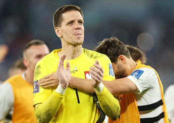 什琴斯尼<a href='/news/tag/258.html' style='color: blue;'>巴萨</a>征程:起伏表现下的复杂处境与特殊情感纽带