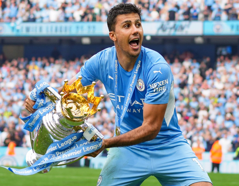 罗德里伤情与未来:曼城与专家的多维审视