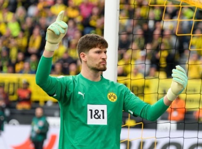 德甲激战多特憾平汉堡,科贝尔反思防守需强化限制传中