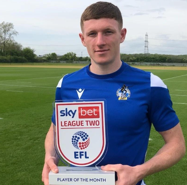 曼联明夏中场引援规划：埃利奥特&middot;安德森成首选，多线出击补强阵