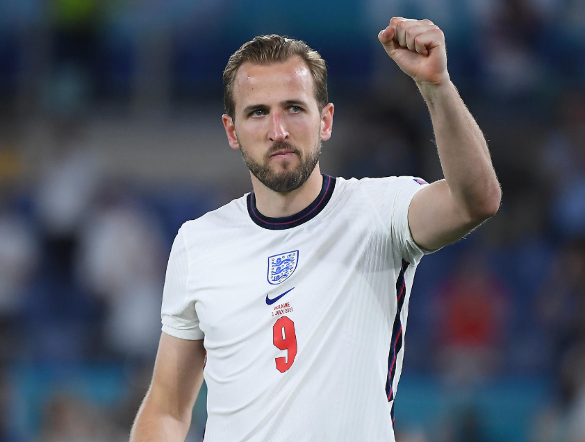 凯恩双响助力英格兰完美收官世预赛,展望2026全力奋进