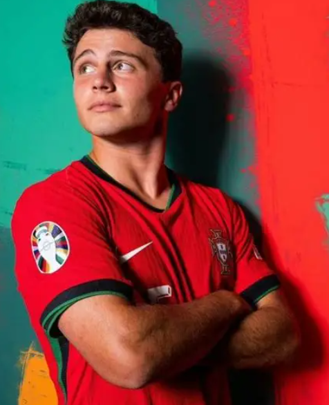 葡萄牙世预赛大捷:若昂·内维斯赛后畅谈比赛感悟