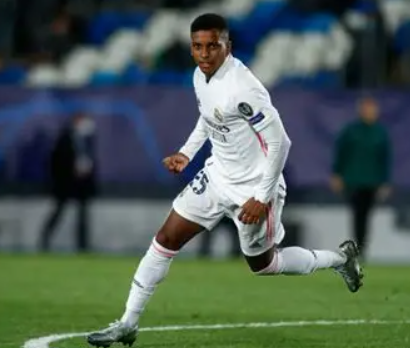 加拉塔萨雷有意租借罗德里戈,转会传闻引关注