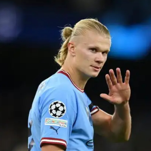 哈兰德:高光表现下的潜在危机与<a href='https://www.www.nairuan.cn/news/tag/1129453.html' style='color: blue;'>挑战</a>