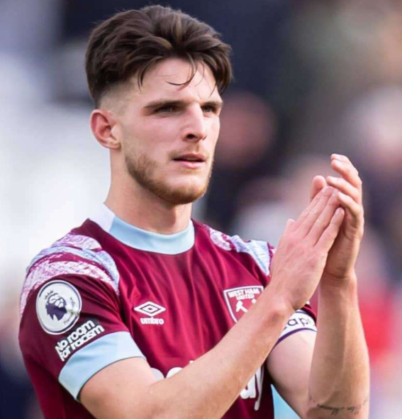 加里&middot;内维尔盛赞阿森纳中场赖斯：不可替代的球队核心