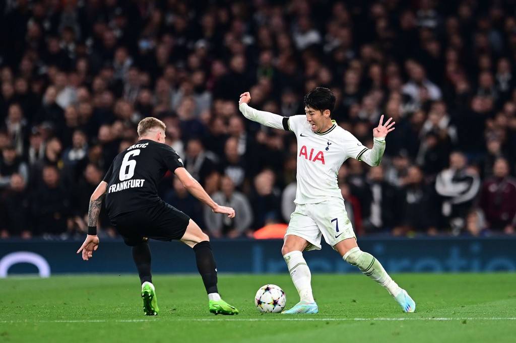 热刺欧冠征途:伤病阴霾下的坚韧逆袭