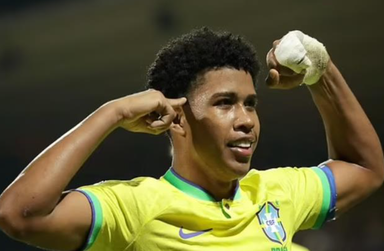 桑托斯:切尔西新星闪耀,期待关键赛事<a href='https://www.www.nairuan.cn/news/tag/1129453.html' style='color: blue;'>挑战</a>