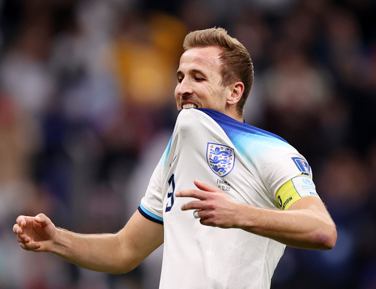 凯恩留队前景明朗,<a href='https://www.www.nairuan.cn/news/tag/258.html' style='color: blue;'>巴萨</a>引援或成泡影