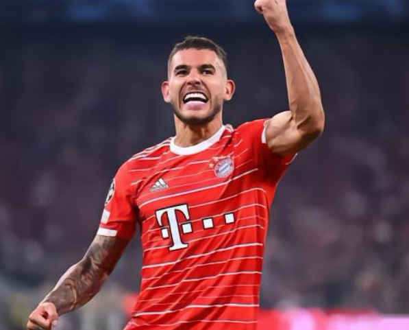 卢卡斯·埃尔南德斯肘击受罚,巴黎左后卫位置临<a href='https://www.www.nairuan.cn/news/tag/1129453.html' style='color: blue;'>挑战</a>