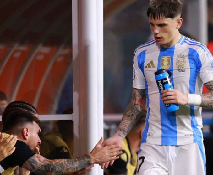 欧冠赛前风云:加纳乔谈曼联过往,释然态度引关注