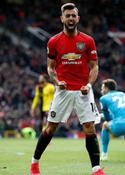 埃弗拉谈曼联队长与现状：B费与马奎尔的不同境遇及<a href='https://www.www.nairuan.cn/news/tag/260.html' style='color: blue;'>欧冠</a>资格之重