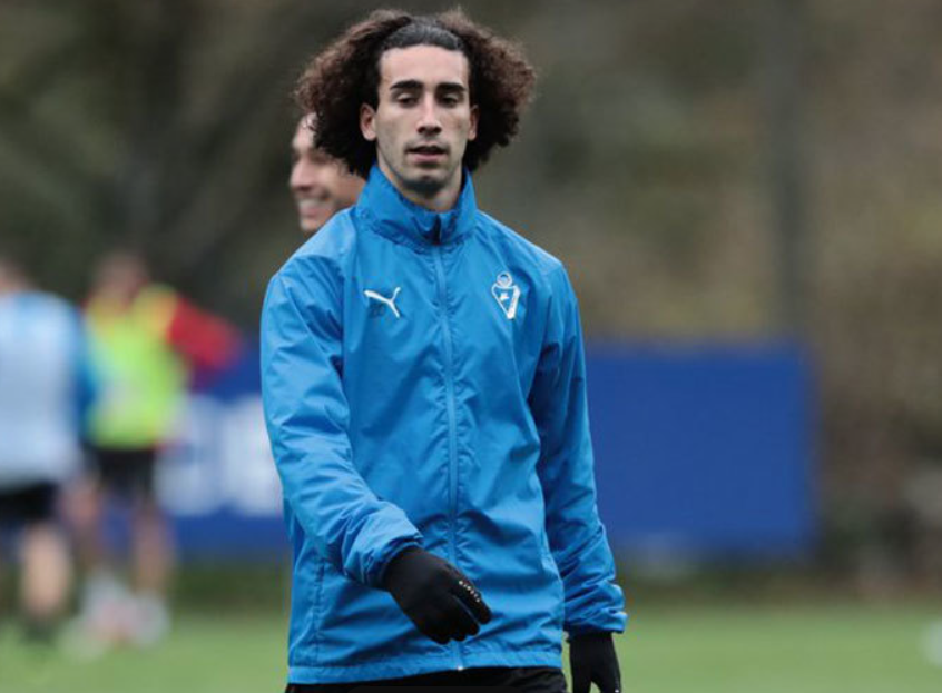 库库雷利亚快问快答:登贝莱成最难缠对手,<a href='https://www.www.nairuan.cn/news/tag/261.html' style='color: blue;'>梅西</a>获最佳共事赞誉