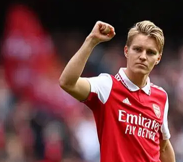 厄德高回顾:赛场佳绩、球员回归与社区贡献