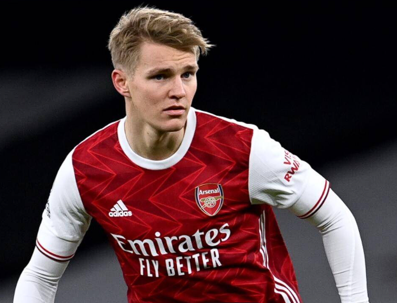 厄德高回顾:赛场佳绩、球员回归与社区贡献