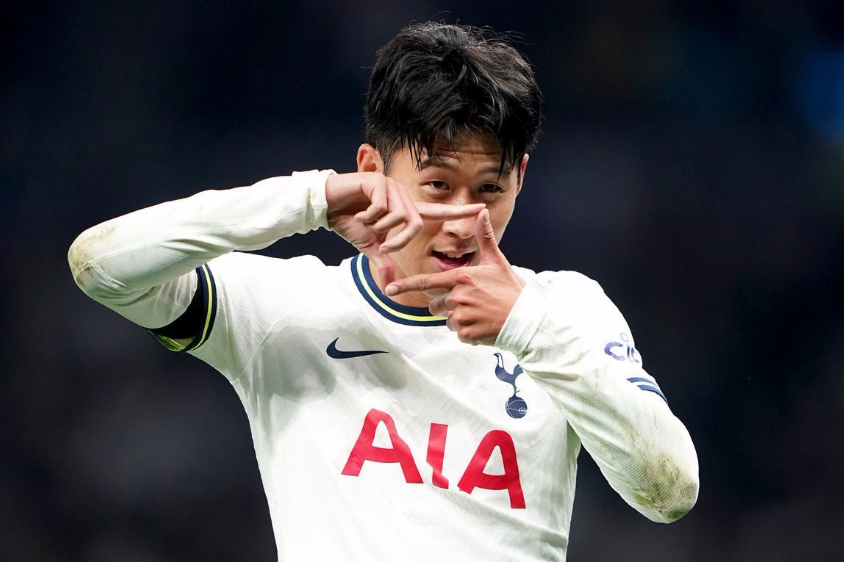 孙兴慜：欧联杯夺冠，心灵拼图的完整拼合