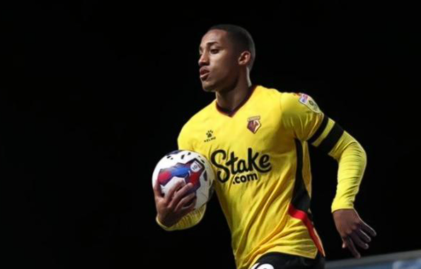 若昂&middot;佩德罗：切尔西新星的赛场内外故事